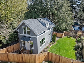 9716 Dayton Ave N, Seattle, WA 98103