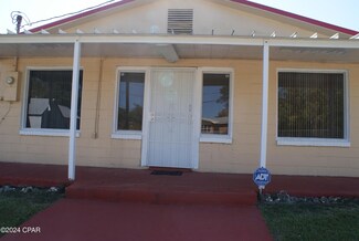 4289 Saint Andrews St, Marianna, FL 32448