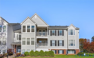 9395 London Tower Ct Unit 609, Glen Allen, VA 23060