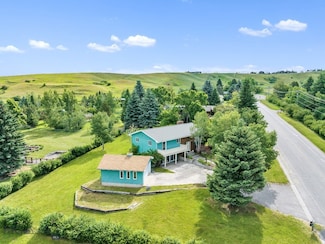 8407 Goldenstein Ln, Bozeman, MT 59715