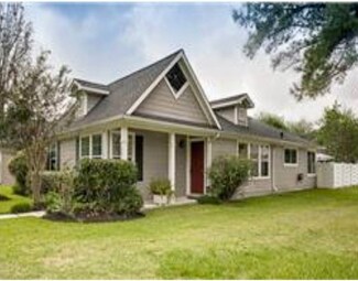 10011 Farrell Dr, Houston, TX 77070