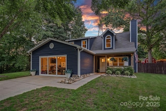 8007 Maxwelton Dr, Huntersville, NC 28078