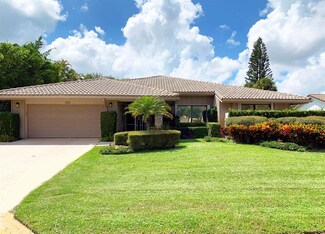 666 Pine Lake Dr, Delray Beach, FL 33445
