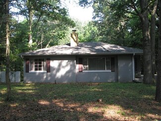 112 W Marne Ave, Beverly Shores, IN 46301