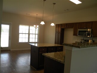 71 Robin Hood Ct, Millbrook, AL 36054