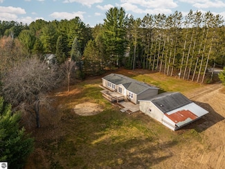 5765 Lund Rd SW, Fife Lake, MI 49633