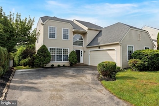 105 Preston Dr, North Wales, PA 19454