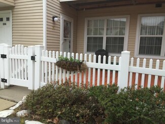 207 Ferris Ln Unit B7, Doylestown, PA 18901