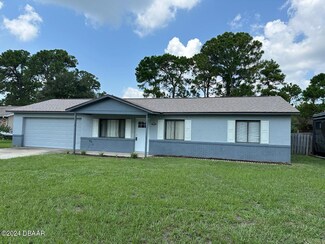 5812 Westport Dr, Port Orange, FL 32127
