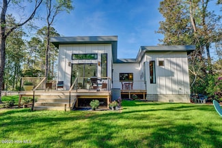 7503 Anaca Point Rd, Wilmington, NC 28411