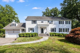 227 Griffen Ave, Scarsdale, NY 10583