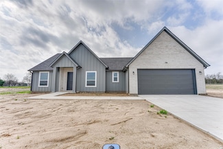 3232 Willow Rd, Celeste, TX 75423