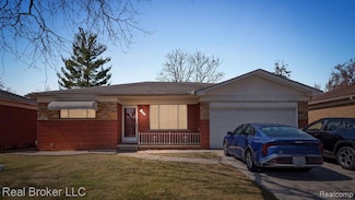 29329 Bonnie Dr, Warren, MI 48093