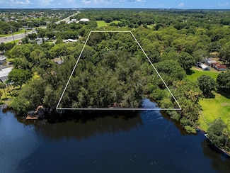 4203 51st St E, Bradenton, FL 34208