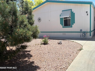 853 N State Route 89 Unit 95, Chino Valley, AZ 86323
