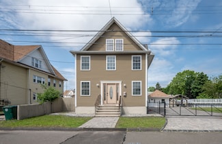 56 Lines Place, Stratford, CT 06615