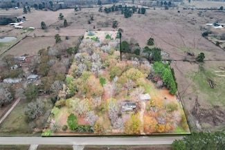 5747 Spring Branch Rd, Montgomery, TX 77316