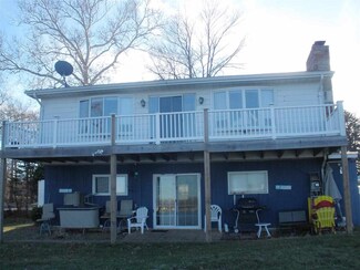 4536 W Shore Dr, Bremen, IN 46506