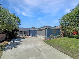 11753 Kling St, Valley Village, CA 91607