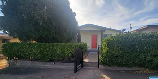 711 Lusk St, Bayard, NM 88023