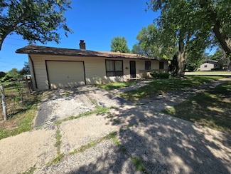 4016 Dempster Ave, Rockford, IL 61108