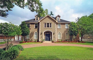 137 Stewart Ave, New Orleans, LA 70123