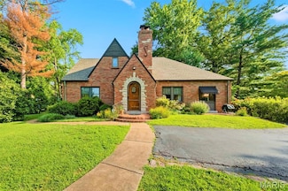 1407 Coburg Lands Dr, Saint Louis, MO 63137