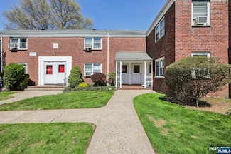 460 Heath Place, Hackensack, NJ 07601