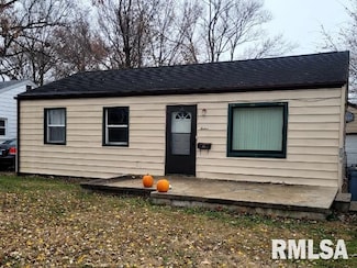 12 Gettysburg Dr, Springfield, IL 62702