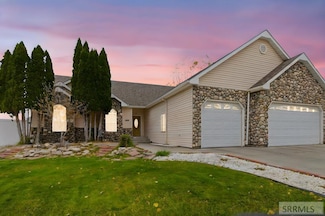 3810 Summer Cir, Idaho Falls, ID 83404