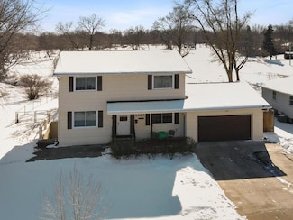 4325 Estate Dr, Brooklyn Park, MN 55443