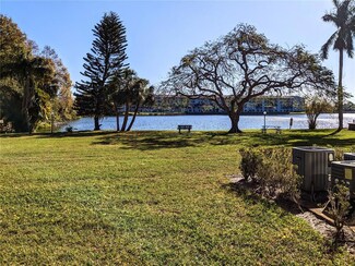 3548 Lake Bayshore Dr Unit 125, Bradenton, FL 34205