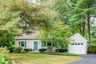 5 Crest Rd, Natick, MA 01760