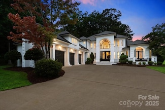 1337 Whispering Oaks Cir, Matthews, NC 28104