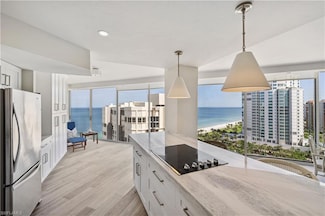 4041 Gulf Shore Blvd N Unit 1805, Naples, FL 34103