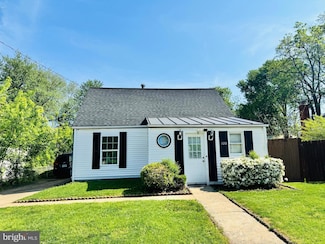132 Evans St, Manassas Park, VA 20111