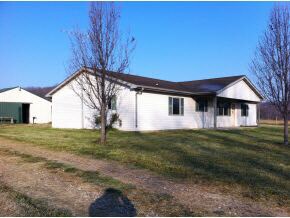 531 N Jones Ln, Bloomfield, IN 47424