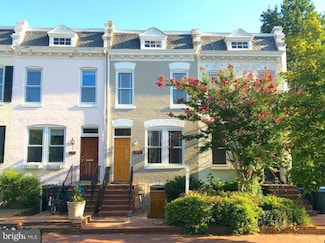 3254 Q St NW, Washington, DC 20007