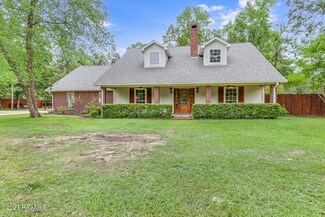 1044 Angie Ln, Saint Landry, LA 71367