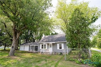 636 3rd St, Liberty Center, OH 43532