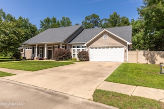 690 Savannah Estates Blvd, Biloxi, MS 39532