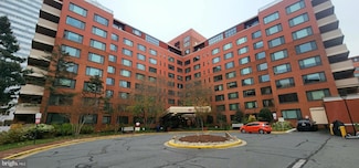 1021 Arlington Blvd Unit 425, Arlington, VA 22209