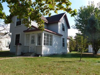 1407 E 6th St, Merrill, WI 54452