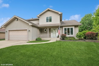 810 Tamarac Dr, Algonquin, IL 60102