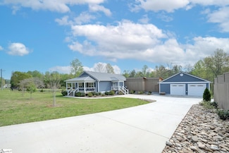 1122 Midway Rd, Pickens, SC 29671