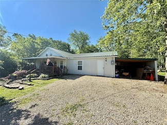 723 Ada St, Bismarck, MO 63624