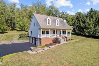 959 Bentleyville Rd, Charleroi, PA 15022