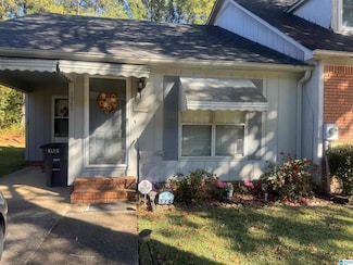 1989 Townhouse Ln, Bessemer, AL 35023