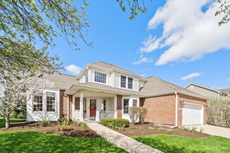 39W128 Weaver Ln, Geneva, IL 60134
