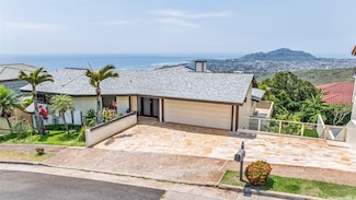 1912 Alaweo St, Honolulu, HI 96821